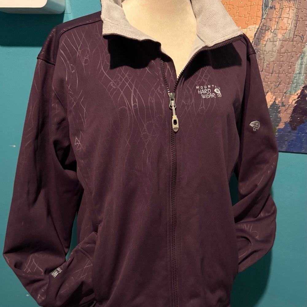 NWT, rare, Women’s Mountain Hardwear jacket, size XL